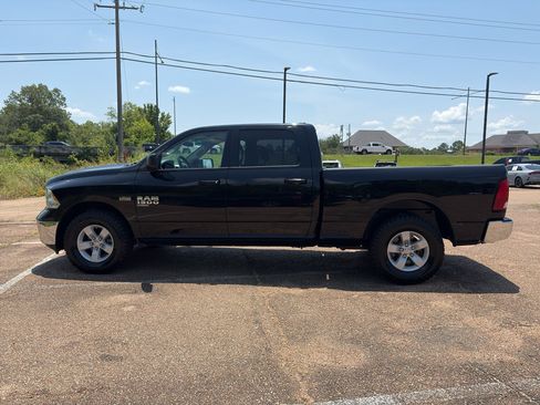 Used 2020 RAM 1500 Classic SLT AWD/4WD image 25