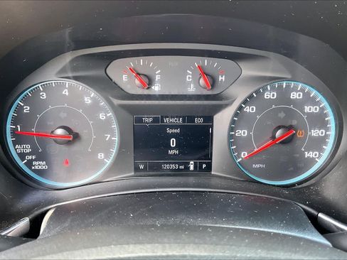 Used 2020 Chevrolet Equinox LS FWD image 23