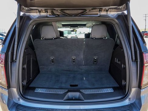 Used 2021 Chevrolet Tahoe RST w/ Luxury Package image 12