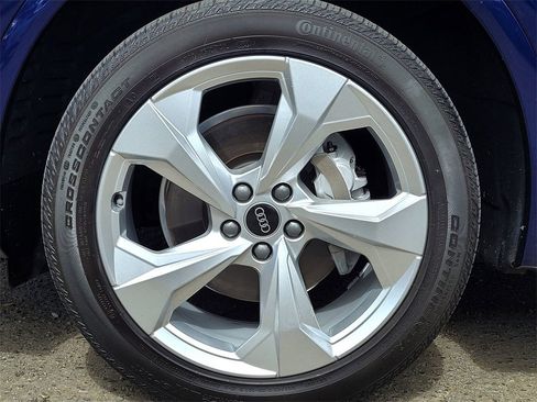 Used 2022 Audi Q5 2.0T Premium Plus w/ Premium Plus Package image 9