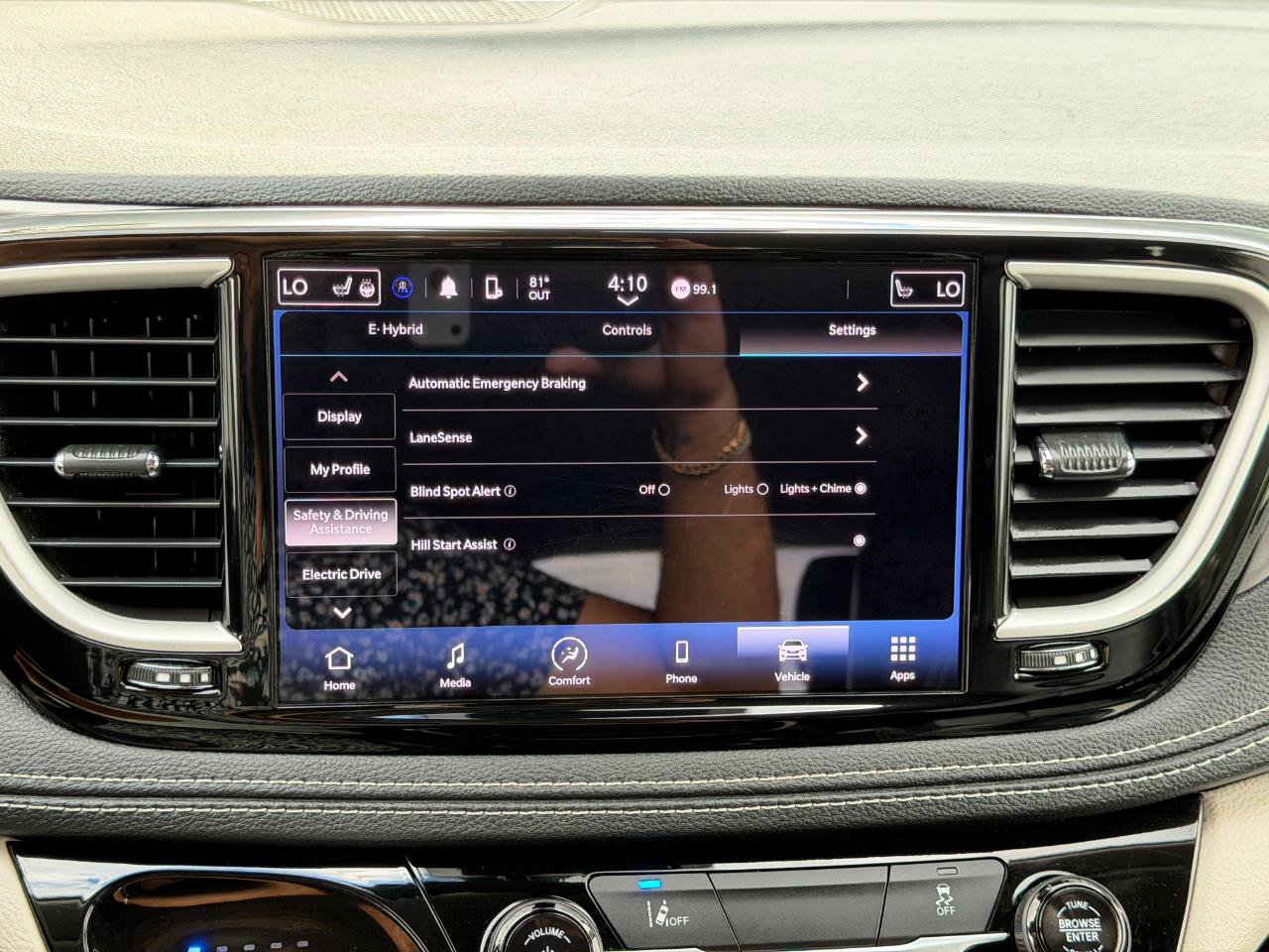 Used 2022 Chrysler Pacifica Touring-L FWD image 64