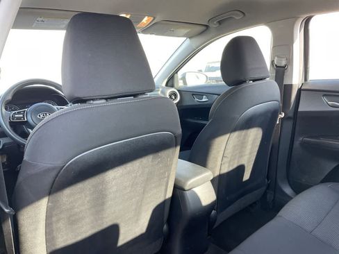 Used 2019 Kia Forte LXS image 19