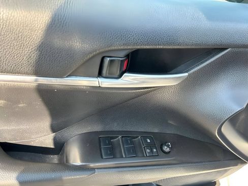 Used 2024 Toyota Camry SE FWD image 17