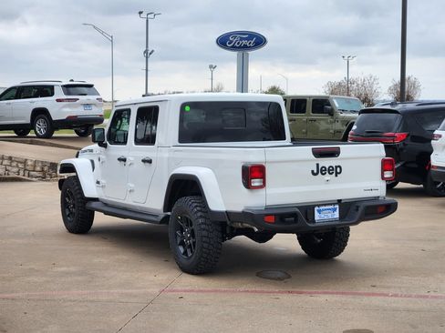 New 2026 Jeep Gladiator Sport AWD/4WD image 3