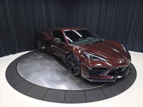 Used 2022 Chevrolet Corvette Stingray Premium Cpe w/ Z51 Performance Package RWD image 7