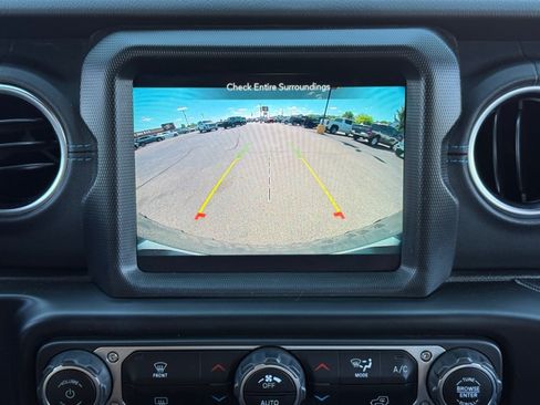 Used 2021 Jeep Wrangler Unlimited Rubicon 4xe w/ Steel Bumper Group AWD/4WD image 14