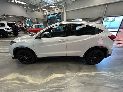 Used 2021 Honda HR-V Sport image 34