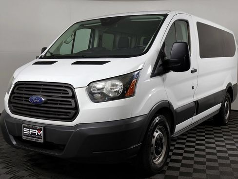 Used 2017 Ford Transit 150 XL RWD image 3