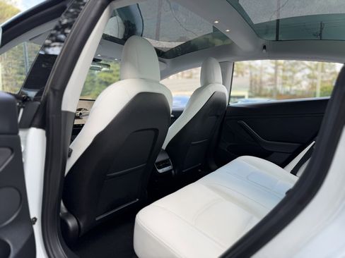Used 2023 Tesla Model 3 Performance image 30