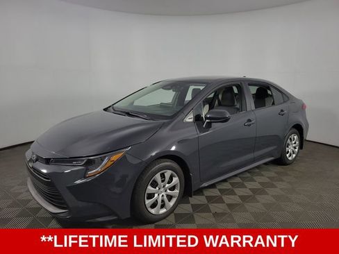 Used 2026 Toyota Corolla LE image 3
