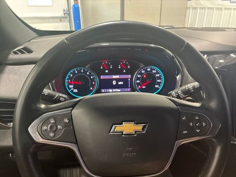 Used 2023 Chevrolet Traverse LT AWD/4WD image 21