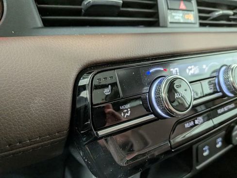 New 2026 Honda Pilot Touring image 8