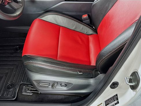 Certified 2023 Toyota Crown XLE image 15