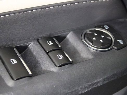 Used 2024 Ford Mustang Premium image 17