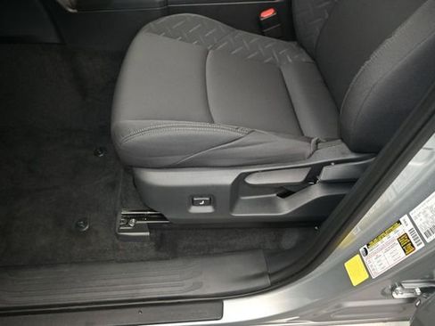 Used 2025 Toyota Tacoma SR5 RWD image 10
