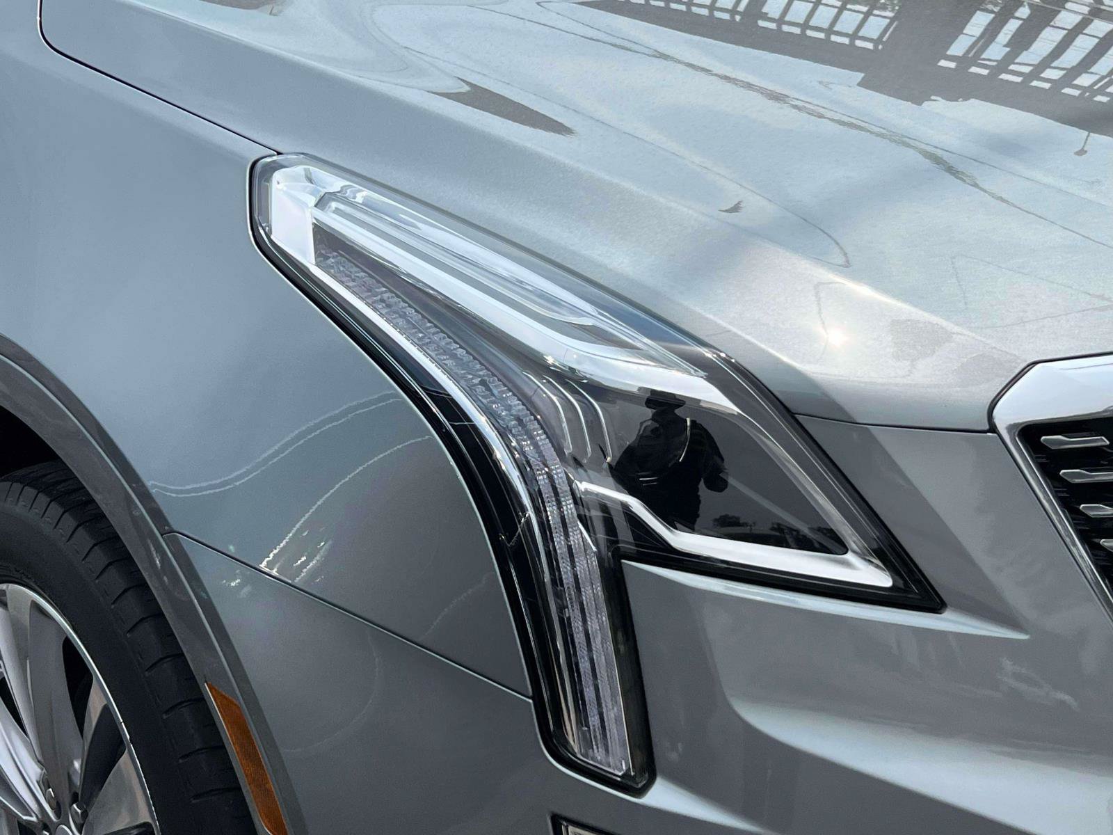 Certified 2024 Cadillac XT5 Premium Luxury AWD/4WD image 9