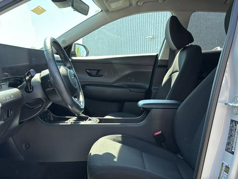 Used 2024 Hyundai Kona SEL AWD/4WD image 12
