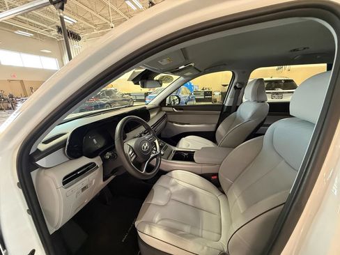 Used 2024 Hyundai Palisade SEL FWD image 8