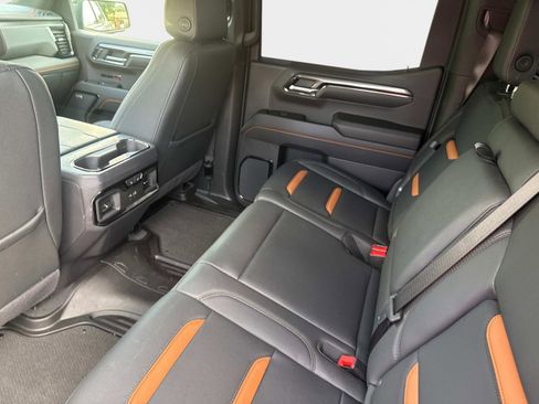 Used 2024 GMC Sierra 1500 AT4 w/ Technology Package image 13