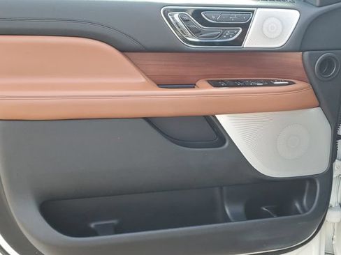 Used 2020 Lincoln Navigator Reserve w/ Luxury Package AWD/4WD image 14