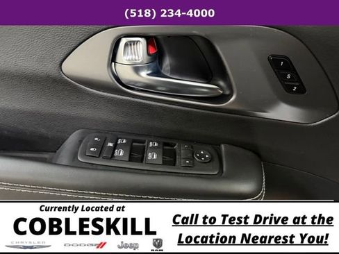 New 2026 Chrysler Pacifica Select image 17