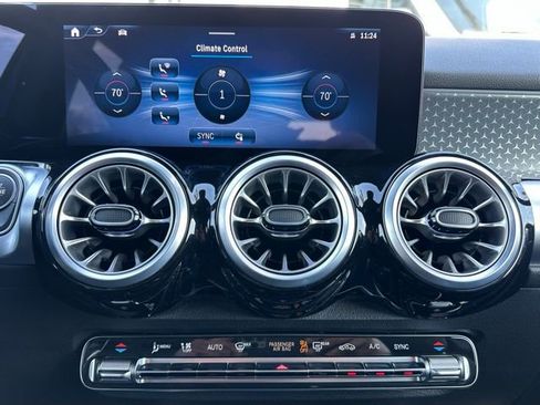 Certified 2024 Mercedes-Benz GLB 250 4MATIC image 22