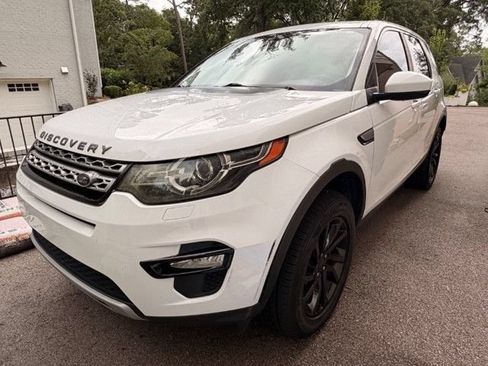 Used 2016 Land Rover Discovery Sport HSE AWD/4WD image 9