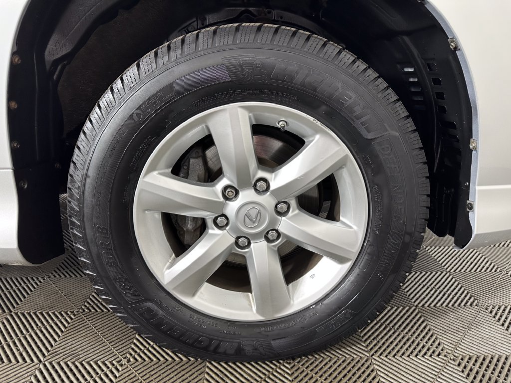 Used 2015 Lexus GX 460 AWD/4WD image 32