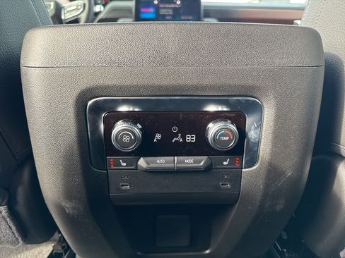 New 2026 GMC Yukon XL Denali image 13