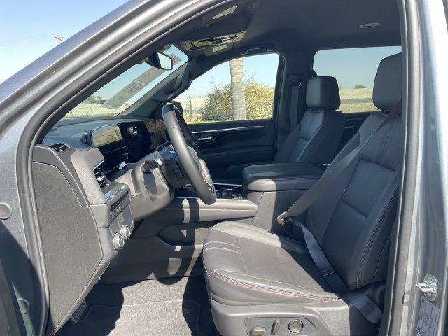 Certified 2026 Chevrolet Suburban RST RWD image 19