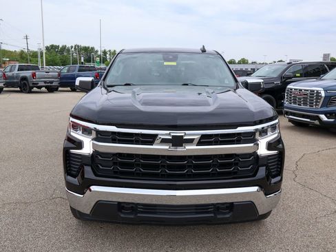 Used 2022 Chevrolet Silverado 1500 LT w/ Z71 Off-Road Package AWD/4WD image 25