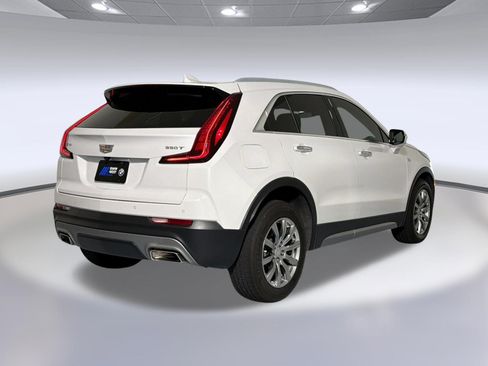 Used 2023 Cadillac XT4 Premium Luxury w/ Cold Weather Package FWD image 9