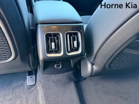 New 2026 Kia Sorento LX FWD image 15