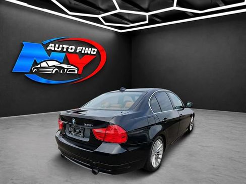 Used 2011 BMW 335i xDrive Sedan AWD/4WD image 8