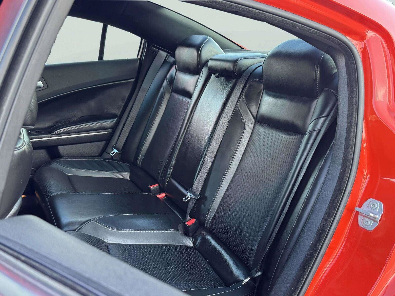 Used 2021 Dodge Charger SXT w/ Leather Interior Group RWD image 31