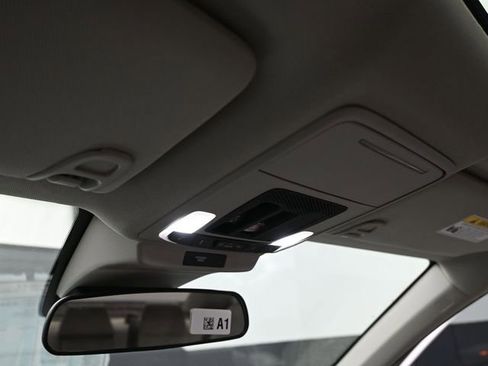 New 2025 Honda Accord SE image 9