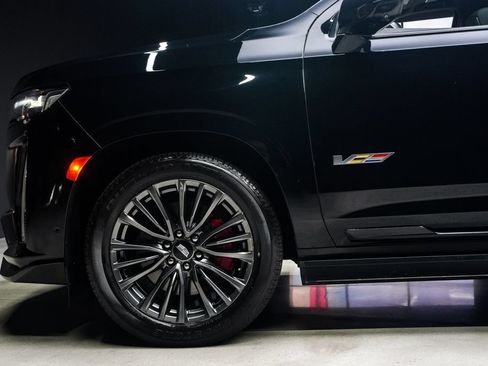 Used 2023 Cadillac Escalade V AWD/4WD image 24