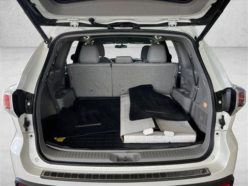 Used 2016 Toyota Highlander Plus image 22