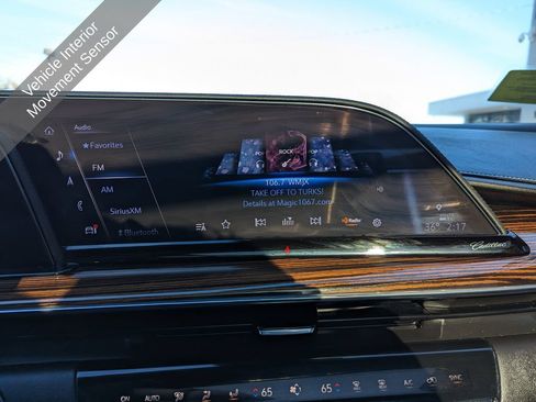 Used 2022 Cadillac Escalade Premium Luxury RWD image 24