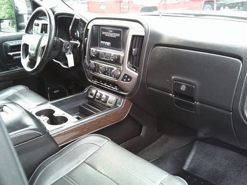 Used 2017 GMC Sierra 3500 Denali AWD/4WD image 20