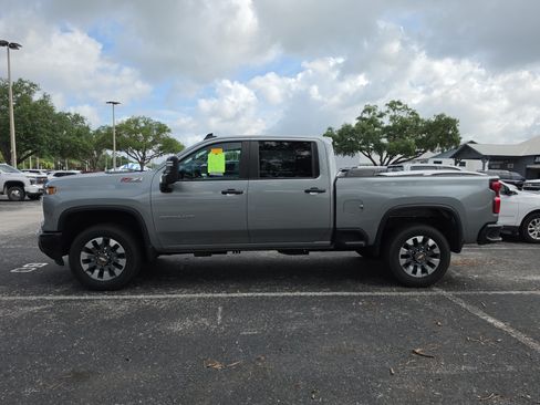Used 2024 Chevrolet Silverado 2500 Custom w/ Custom Convenience Package AWD/4WD image 6