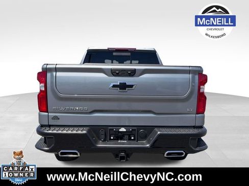 Used 2025 Chevrolet Silverado 1500 LT Trail Boss w/ Convenience Package II AWD/4WD image 7