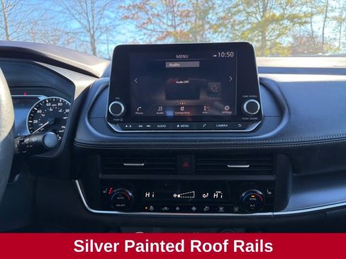 Used 2023 Nissan Rogue SV w/ SV Premium B Package image 22