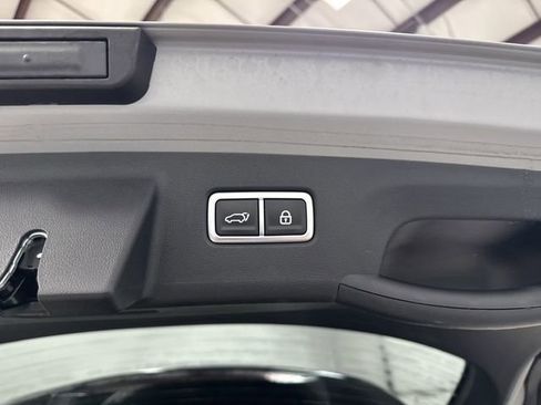 Used 2023 Kia Sorento X-Line EX image 16