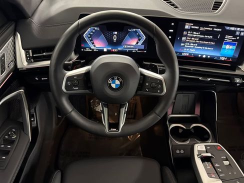 Used 2025 BMW X2 xDrive28i w/ M Sport Package AWD/4WD image 14