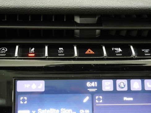 New 2025 Jeep Grand Cherokee 4WD image 20