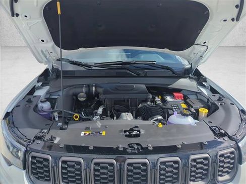 New 2026 Jeep Compass Latitude image 15