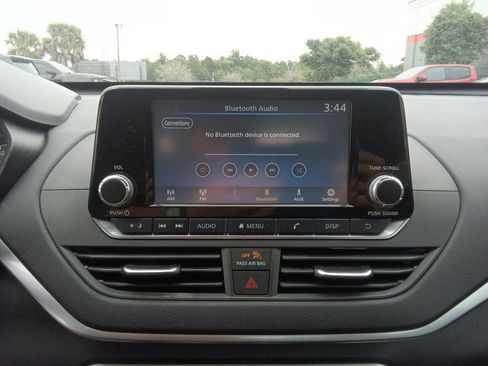 Used 2021 Nissan Altima 2.5 S FWD image 24