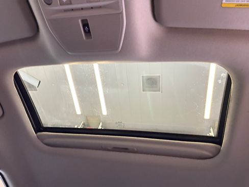 New 2026 Nissan Sentra SV w/ SV Convenience Package FWD image 3