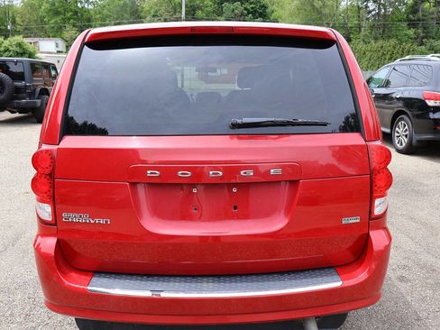 Used 2013 Dodge Grand Caravan SE FWD image 12